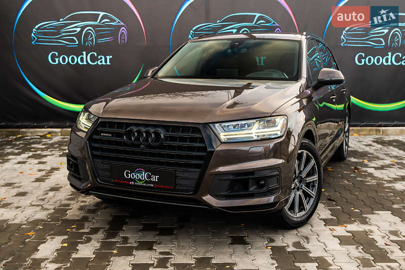 Позашляховик / Кросовер Audi Q7 2017 в Луцьку