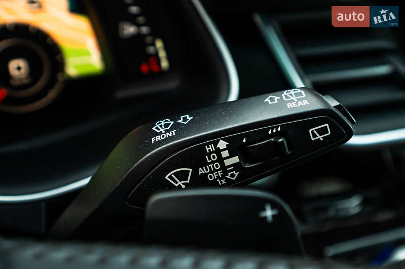 Позашляховик / Кросовер Audi Q7 2017 в Луцьку