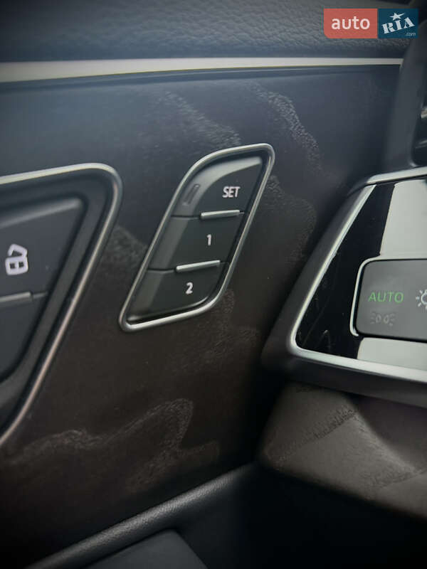 Позашляховик / Кросовер Audi Q7 2021 в Києві