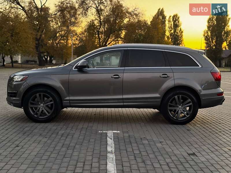 Внедорожник / Кроссовер Audi Q7 2013 в Запорожье