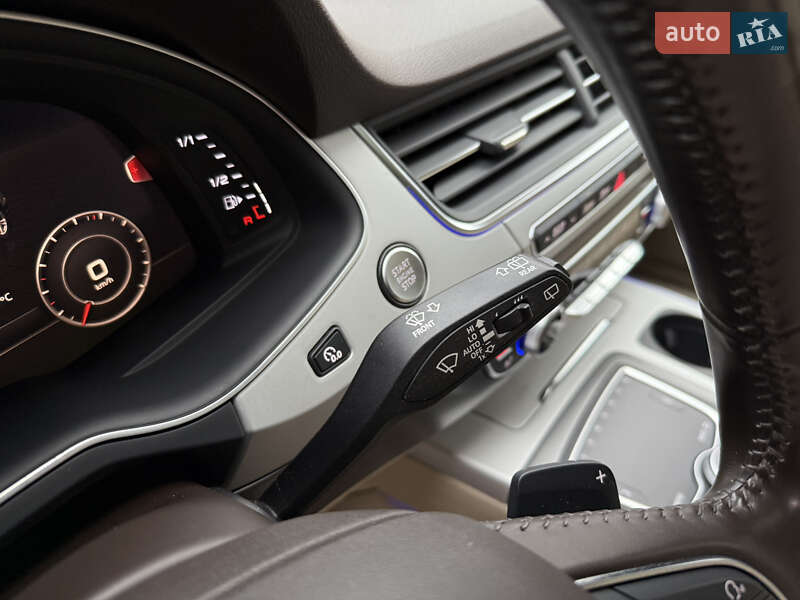 Внедорожник / Кроссовер Audi Q7 2017 в Мукачево