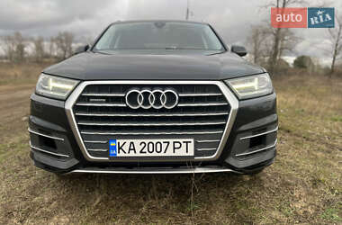 Внедорожник / Кроссовер Audi Q7 2017 в Киеве