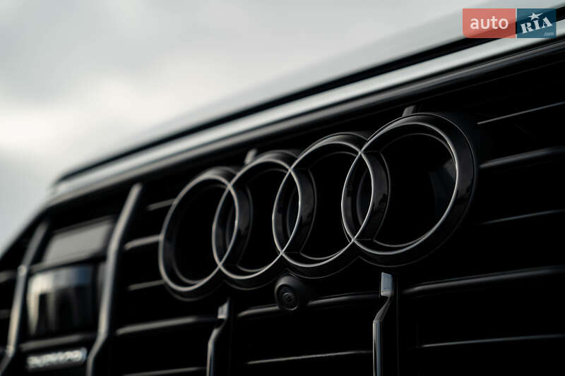 Позашляховик / Кросовер Audi Q7 2020 в Чернівцях