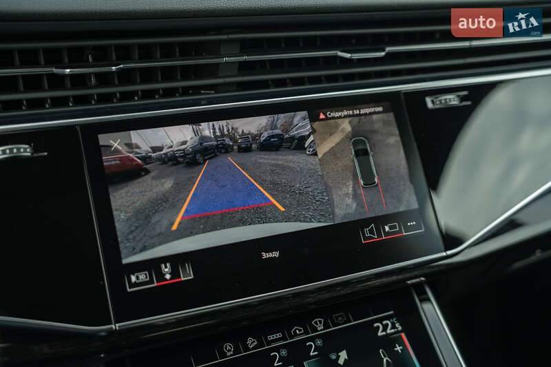 Позашляховик / Кросовер Audi Q7 2020 в Чернівцях