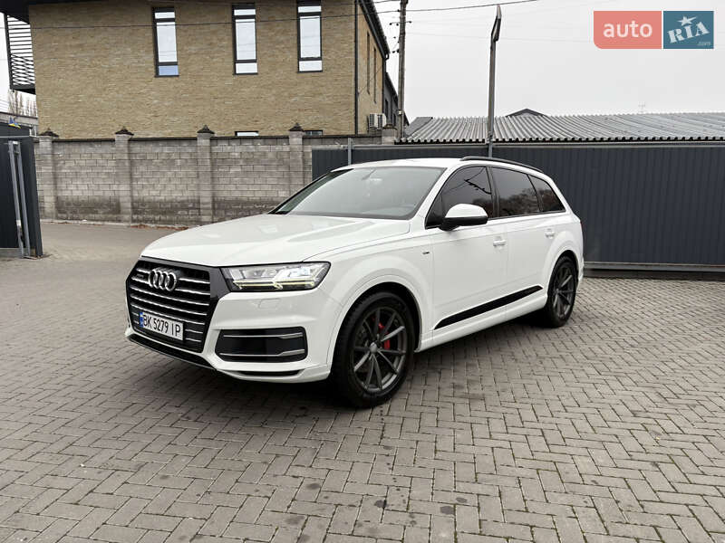 Audi Q7 2015