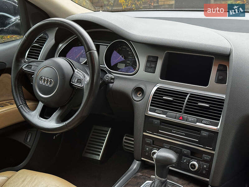 Позашляховик / Кросовер Audi Q7 2013 в Києві фото 48 Позашляховик / Кросовер Audi Q7 2013 в Києві