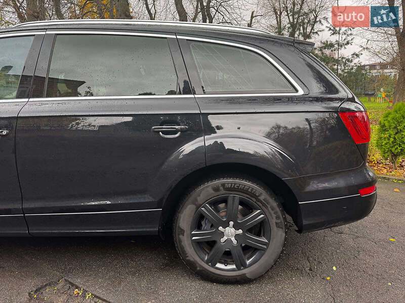 Позашляховик / Кросовер Audi Q7 2013 в Києві фото 16 Позашляховик / Кросовер Audi Q7 2013 в Києві