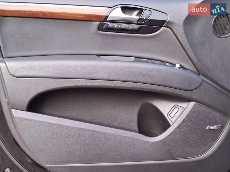 Позашляховик / Кросовер Audi Q7 2010 в Одесі