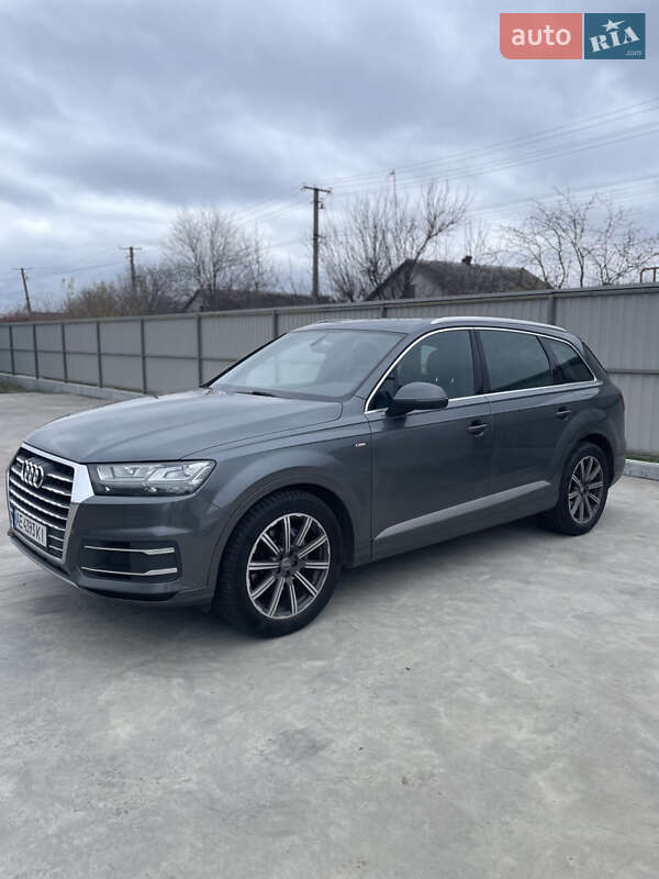 Позашляховик / Кросовер Audi Q7 2016 в Дніпрі фото 31 Позашляховик / Кросовер Audi Q7 2016 в Дніпрі