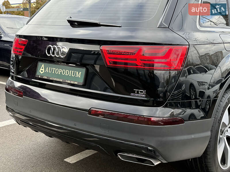 Позашляховик / Кросовер Audi Q7 2015 в Києві