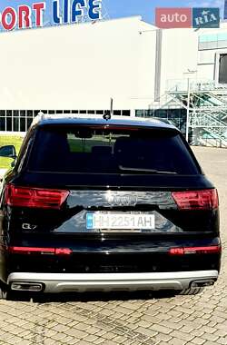 Внедорожник / Кроссовер Audi Q7 2018 в Киеве
