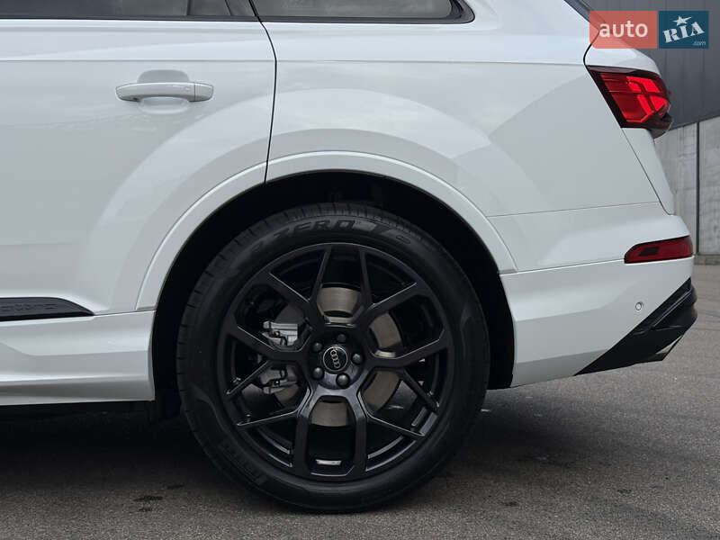 Позашляховик / Кросовер Audi Q7 2025 в Києві фото 17 Позашляховик / Кросовер Audi Q7 2025 в Києві