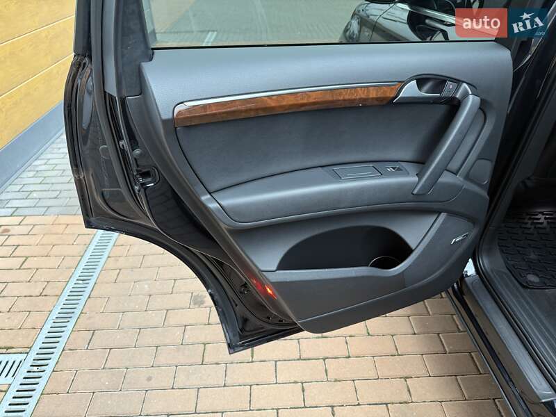 Позашляховик / Кросовер Audi Q7 2014 в Білій Церкві