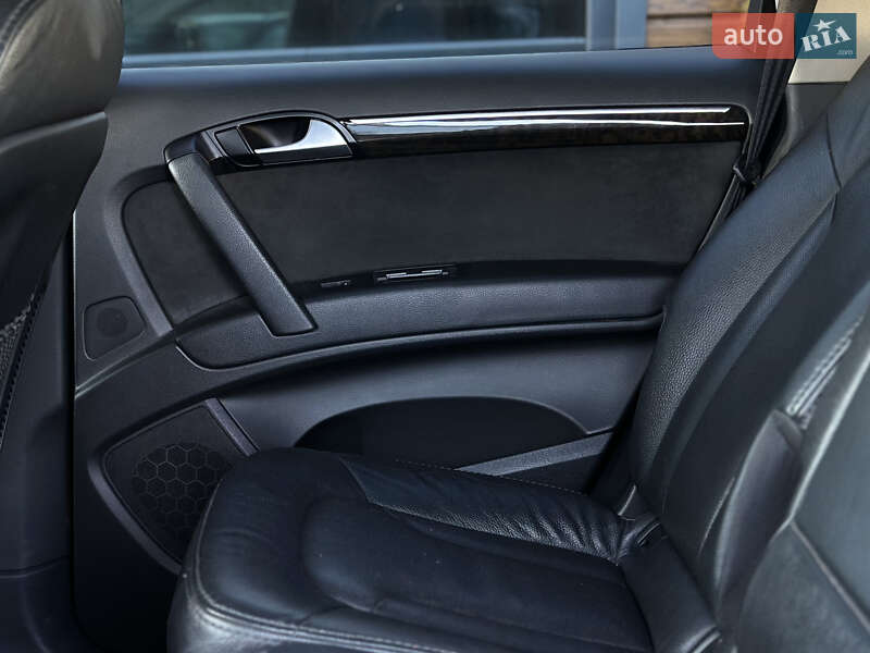 Внедорожник / Кроссовер Audi Q7 2014 в Шептицькому