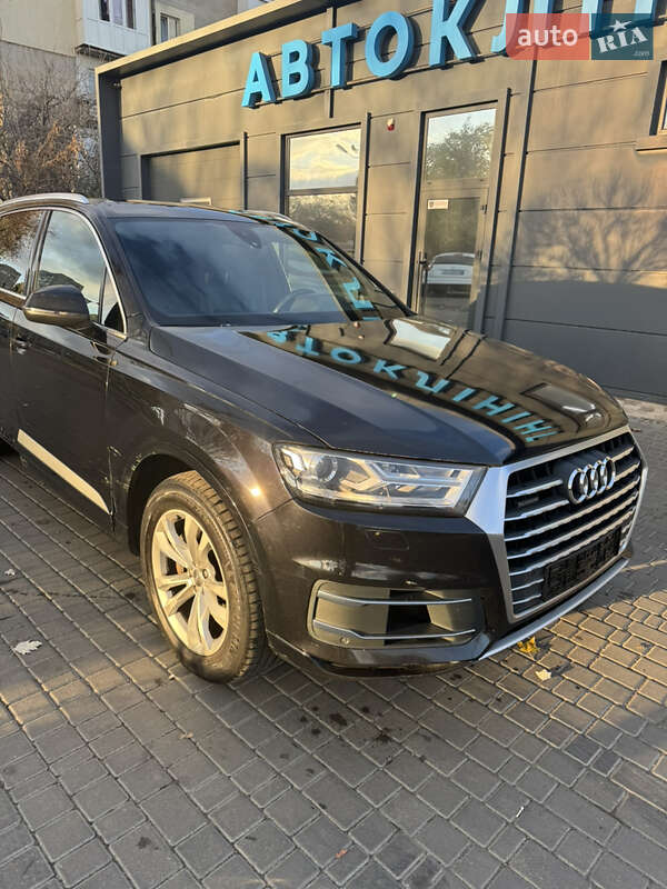 Позашляховик / Кросовер Audi Q7 2019 в Одесі фото 10 Позашляховик / Кросовер Audi Q7 2019 в Одесі