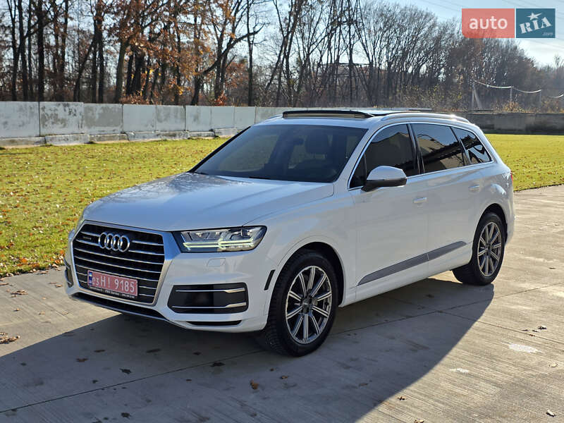 Внедорожник / Кроссовер Audi Q7 2016 в Луцке