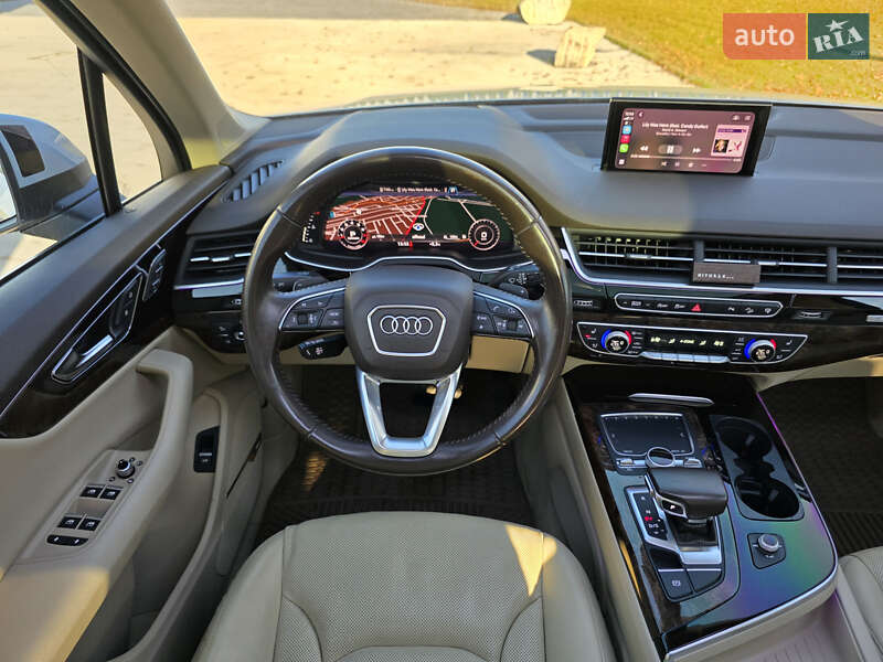 Внедорожник / Кроссовер Audi Q7 2016 в Луцке
