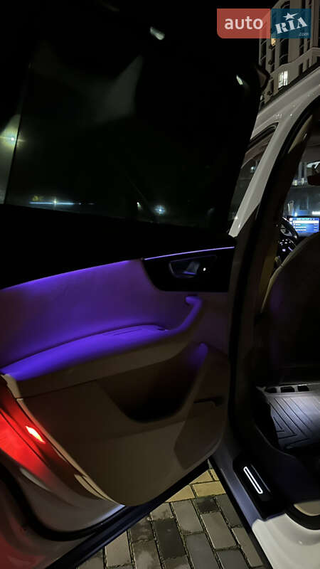 Внедорожник / Кроссовер Audi Q7 2016 в Луцке