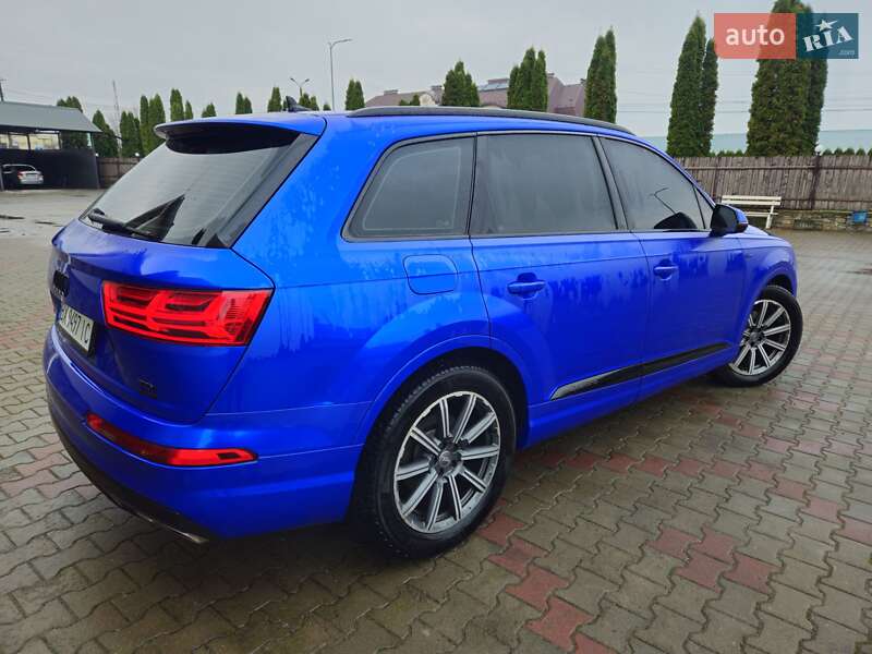 Позашляховик / Кросовер Audi Q7 2016 в Дунаївцях