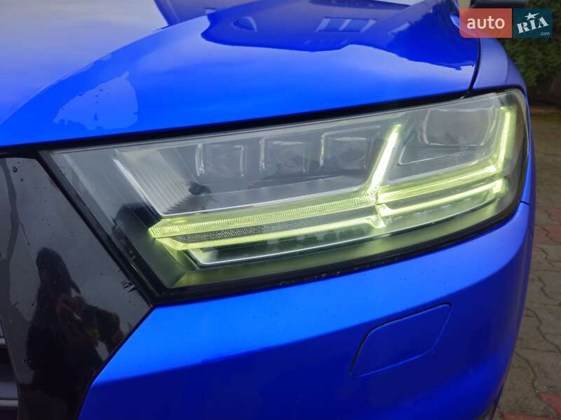 Позашляховик / Кросовер Audi Q7 2016 в Дунаївцях