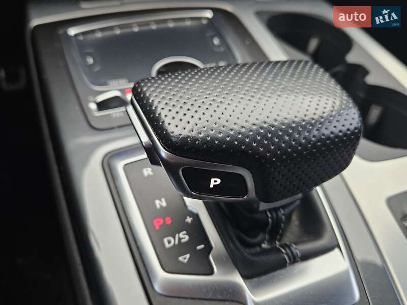 Позашляховик / Кросовер Audi Q7 2016 в Дунаївцях