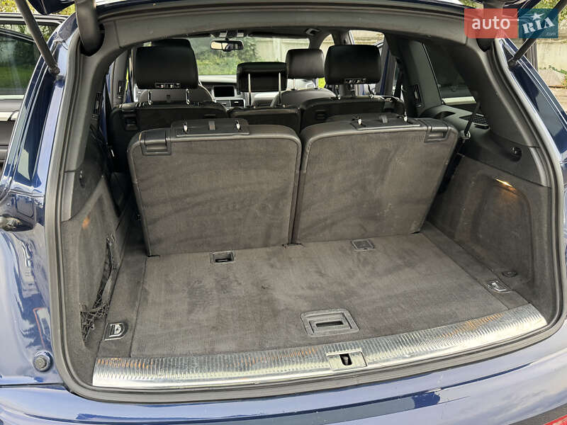 Внедорожник / Кроссовер Audi Q7 2010 в Ровно