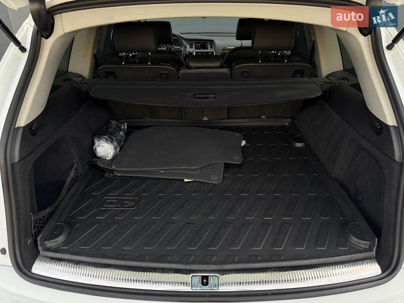 Позашляховик / Кросовер Audi Q7 2013 в Хмельницькому