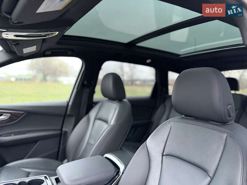 Позашляховик / Кросовер Audi Q7 2019 в Києві