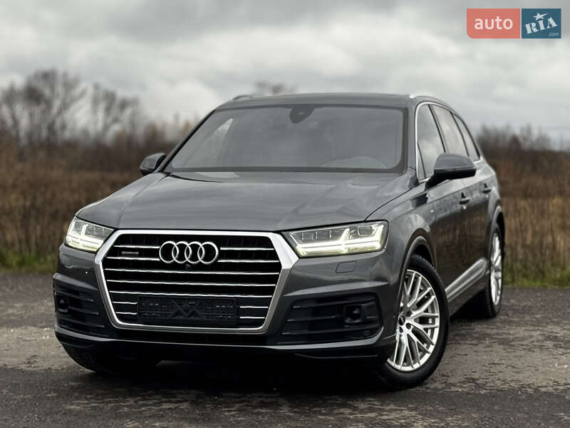 Внедорожник / Кроссовер Audi Q7 2017 в Дрогобыче