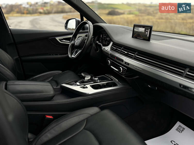Внедорожник / Кроссовер Audi Q7 2017 в Дрогобыче