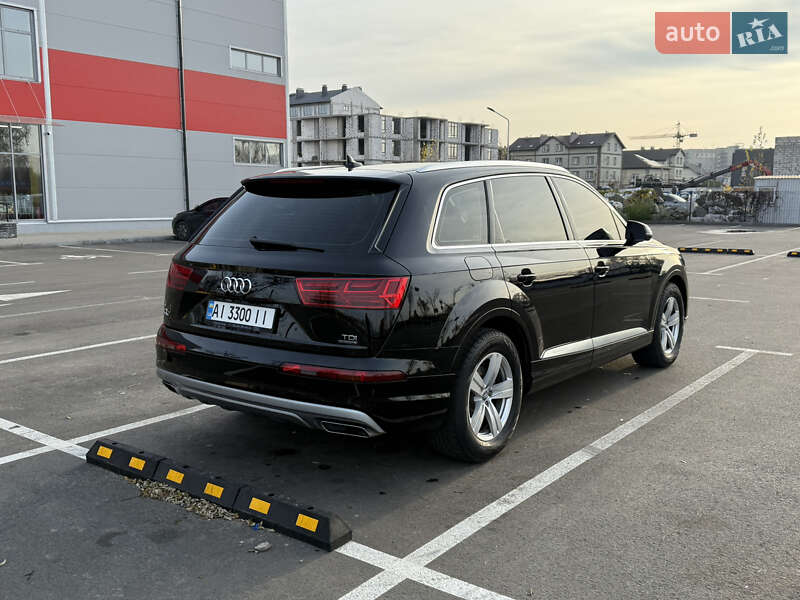 Позашляховик / Кросовер Audi Q7 2017 в Києві