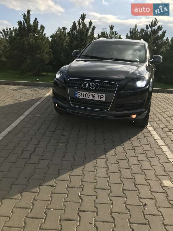 Внедорожник / Кроссовер Audi Q7 2009 в Одессе