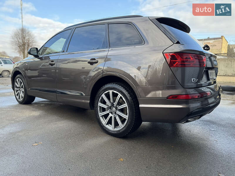 Позашляховик / Кросовер Audi Q7 2016 в Романіву фото 11 Позашляховик / Кросовер Audi Q7 2016 в Романіву