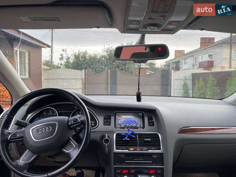 Внедорожник / Кроссовер Audi Q7 2014 в Коропе фото 10 Внедорожник / Кроссовер Audi Q7 2014 в Коропе