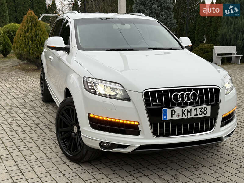 Позашляховик / Кросовер Audi Q7 2015 в Самборі