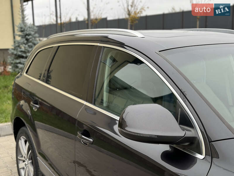 Внедорожник / Кроссовер Audi Q7 2011 в Луцке