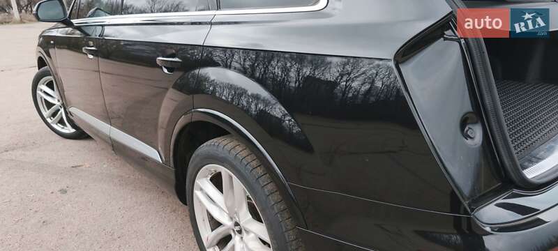 Внедорожник / Кроссовер Audi Q7 2017 в Нежине