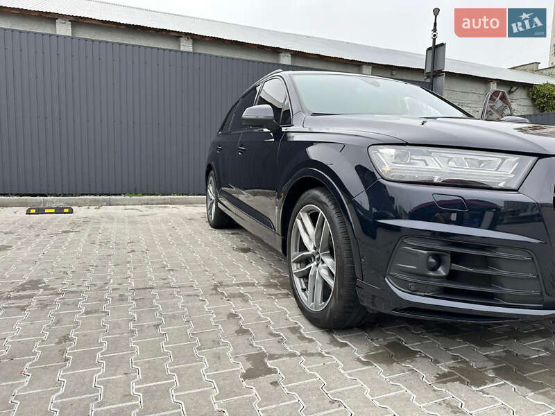 Позашляховик / Кросовер Audi Q7 2017 в Львові фото 8 Позашляховик / Кросовер Audi Q7 2017 в Львові