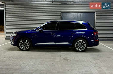 Позашляховик / Кросовер Audi Q7 2018 в Києві