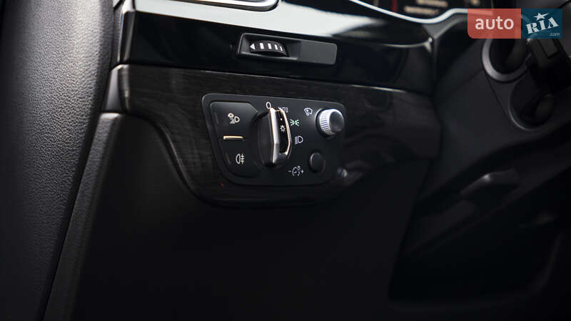 Внедорожник / Кроссовер Audi Q7 2017 в Киеве