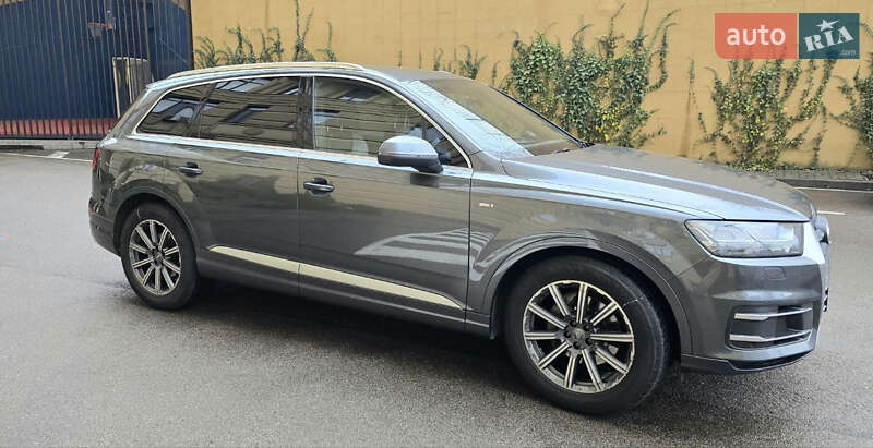Внедорожник / Кроссовер Audi Q7 2017 в Киеве фото 18 Внедорожник / Кроссовер Audi Q7 2017 в Киеве