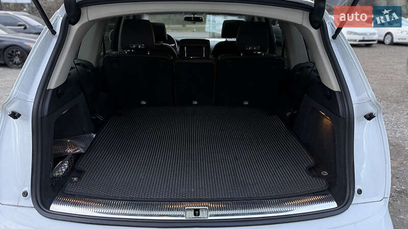 Внедорожник / Кроссовер Audi Q7 2015 в Полтаве