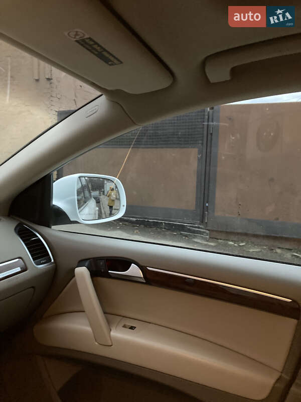 Внедорожник / Кроссовер Audi Q7 2010 в Умани