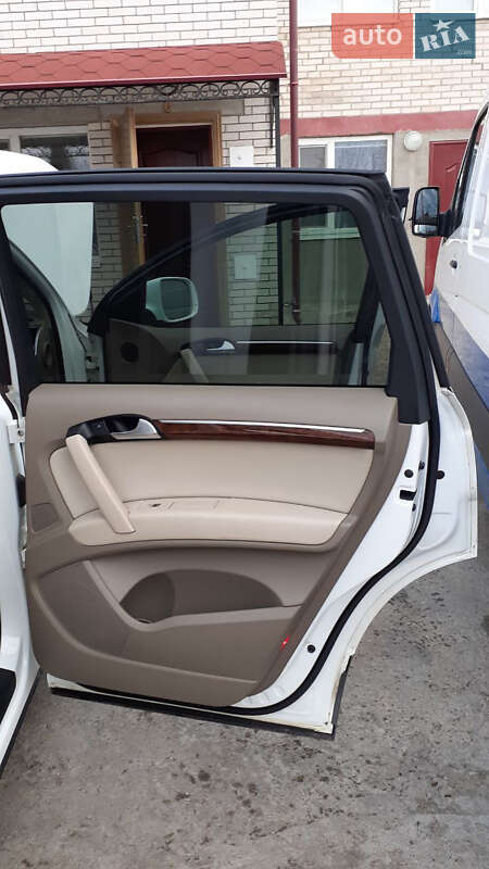 Внедорожник / Кроссовер Audi Q7 2010 в Умани