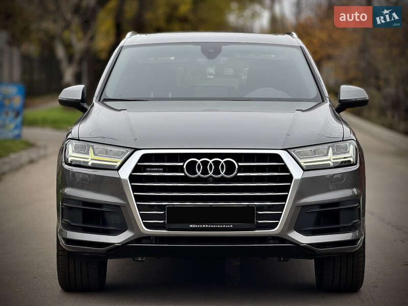 Позашляховик / Кросовер Audi Q7 2017 в Запоріжжі