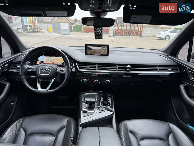 Позашляховик / Кросовер Audi Q7 2017 в Запоріжжі