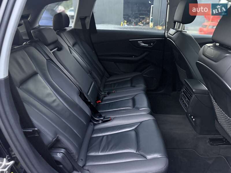 Позашляховик / Кросовер Audi Q7 2020 в Львові