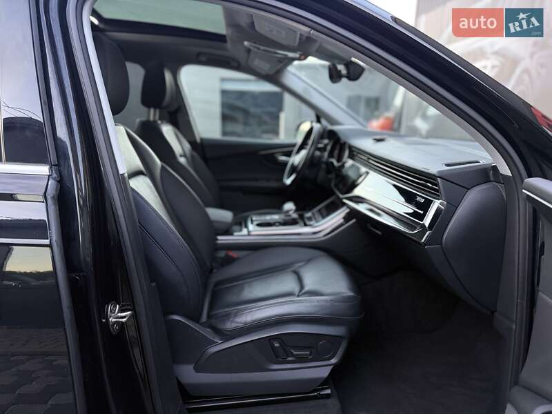 Позашляховик / Кросовер Audi Q7 2020 в Львові