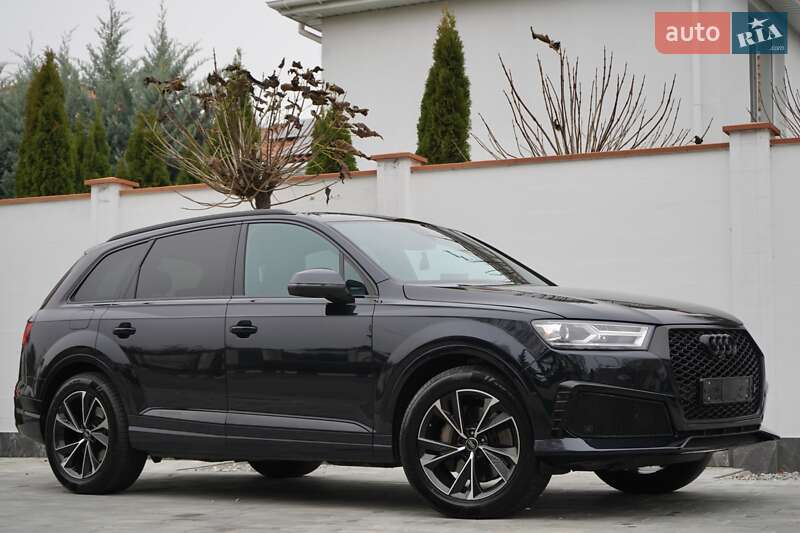 Внедорожник / Кроссовер Audi Q7 2017 в Одессе