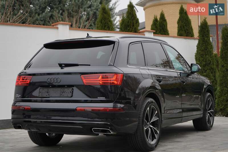 Внедорожник / Кроссовер Audi Q7 2017 в Одессе